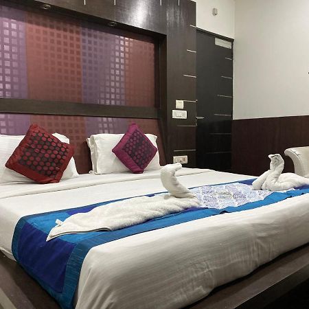 The Bonlon Inn-Near Blk Hospital 델리 외부 사진