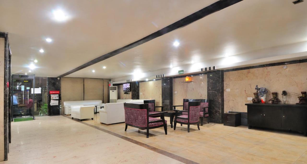 The Bonlon Inn-Near Blk Hospital 델리 외부 사진
